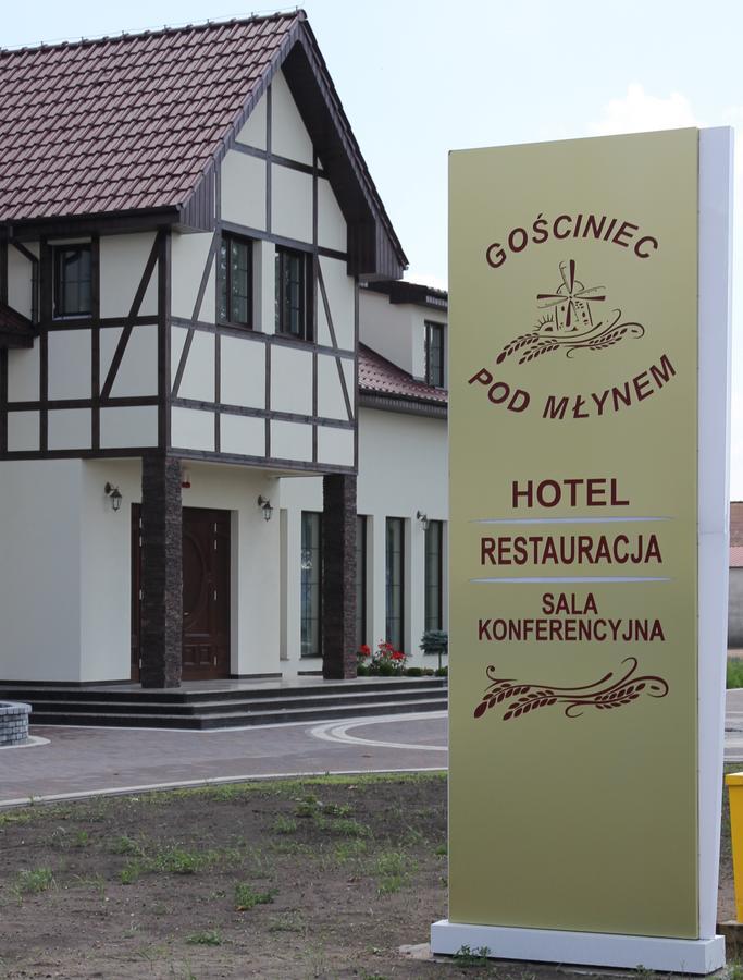 Gosciniec Pod Mlynem 호텔 이노우로추프 외부 사진